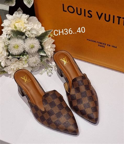 รองเท้า louis vuitton ผู้หญิง